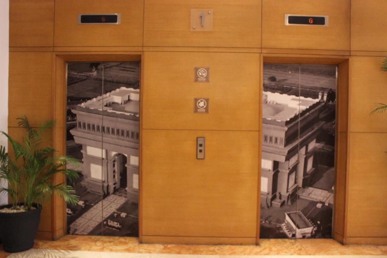 Grand Surya Hotel Kediri Kediri  Luaran gambar