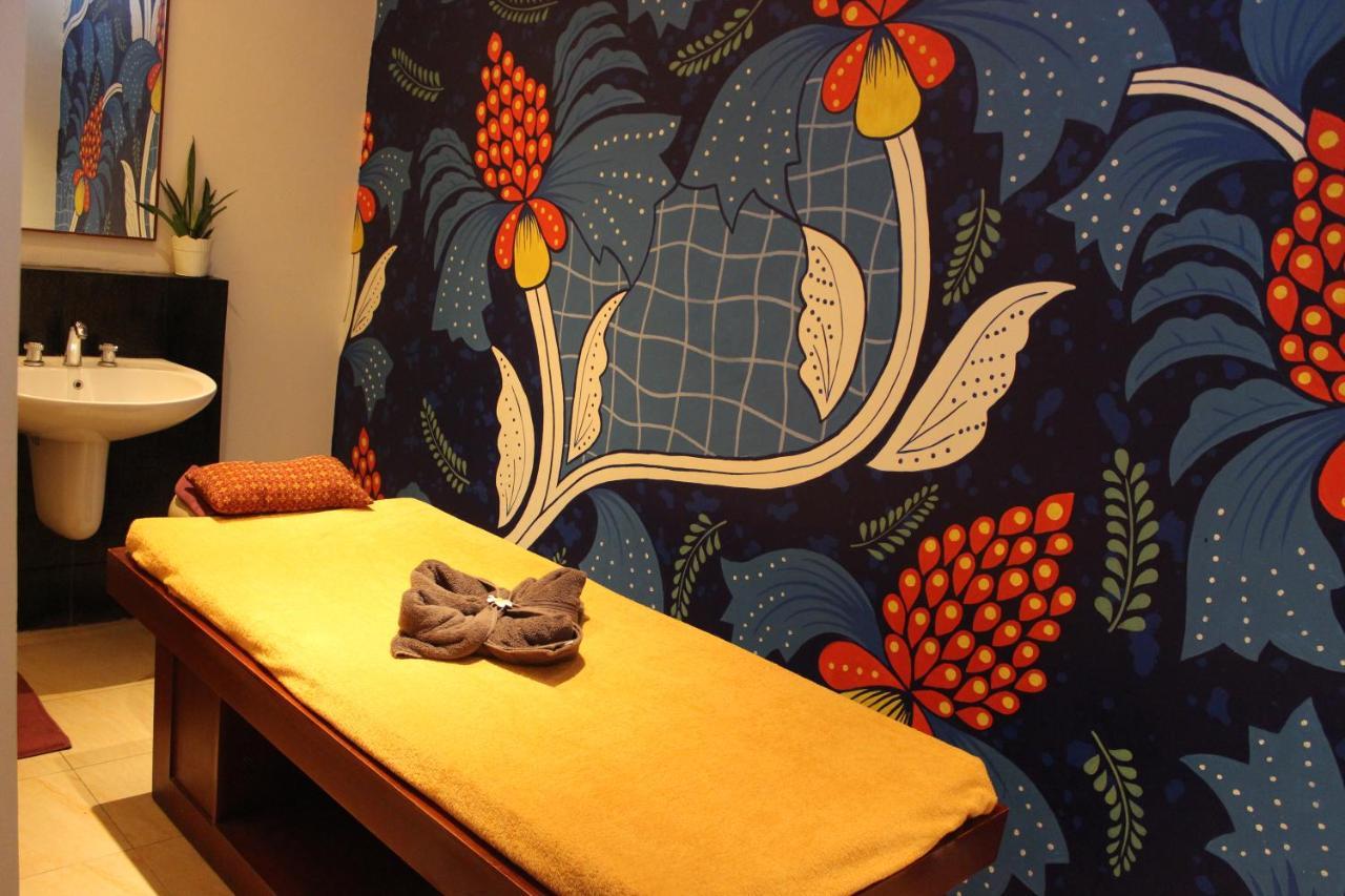 Grand Surya Hotel Kediri Kediri  Luaran gambar