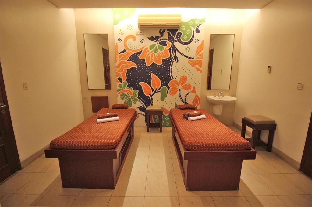 Grand Surya Hotel Kediri Kediri  Luaran gambar