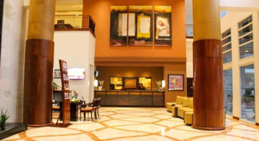 Grand Surya Hotel Kediri Kediri  Luaran gambar