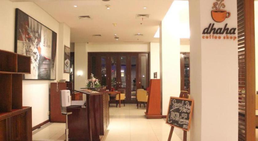 Grand Surya Hotel Kediri Kediri  Luaran gambar